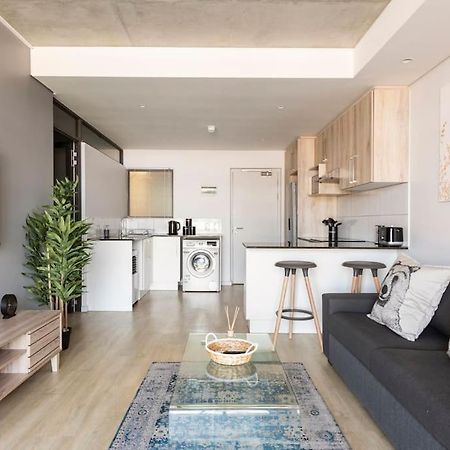 Chic, Central, Family & Group Stay - Stylish 2 Ensuite Bedroom Apartment With Spacious Balcony Кейптаун Екстериор снимка